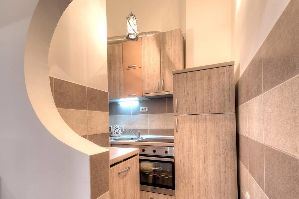 Wukovic Apartments ティヴァト エクステリア 写真