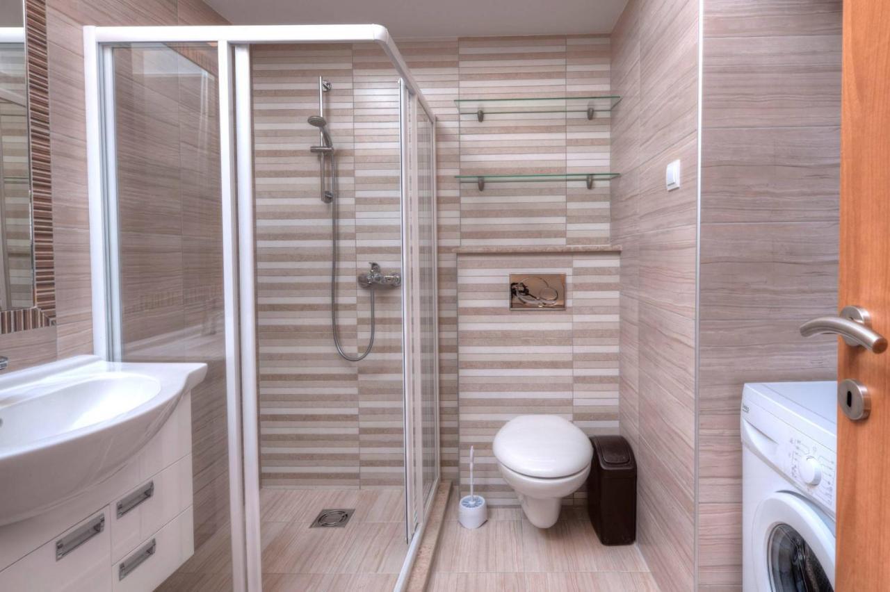 Wukovic Apartments ティヴァト エクステリア 写真