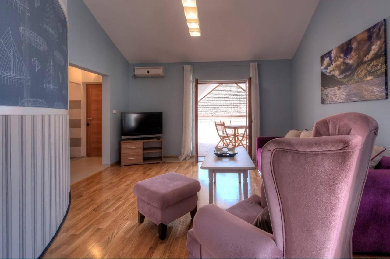 Wukovic Apartments ティヴァト エクステリア 写真